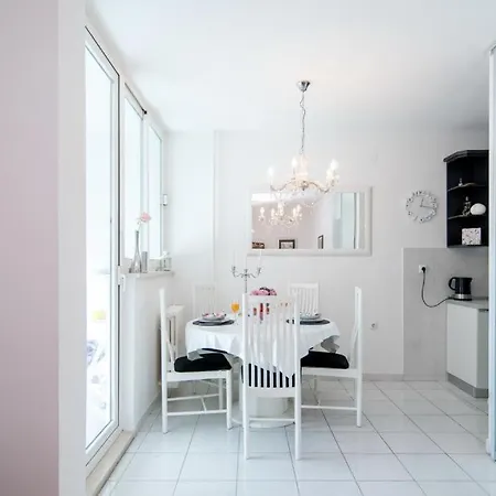 Anteo Apartment