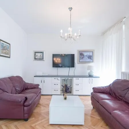 Anteo Apartman *
